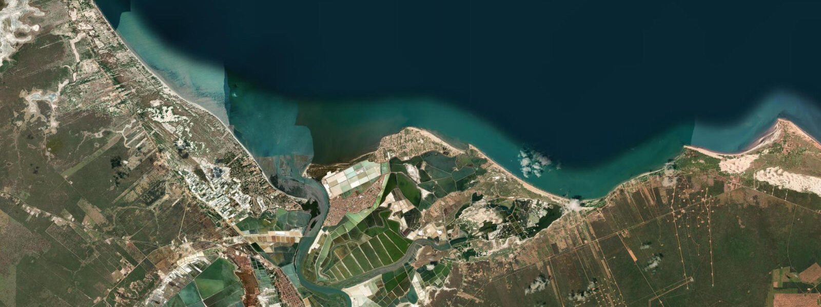 Satellite view of the coast near Areia Branca