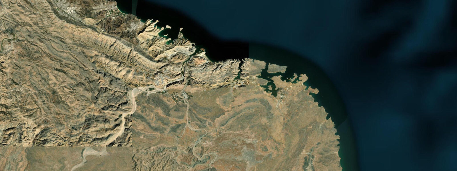 Satellite view of the coast near Bandar Khayran