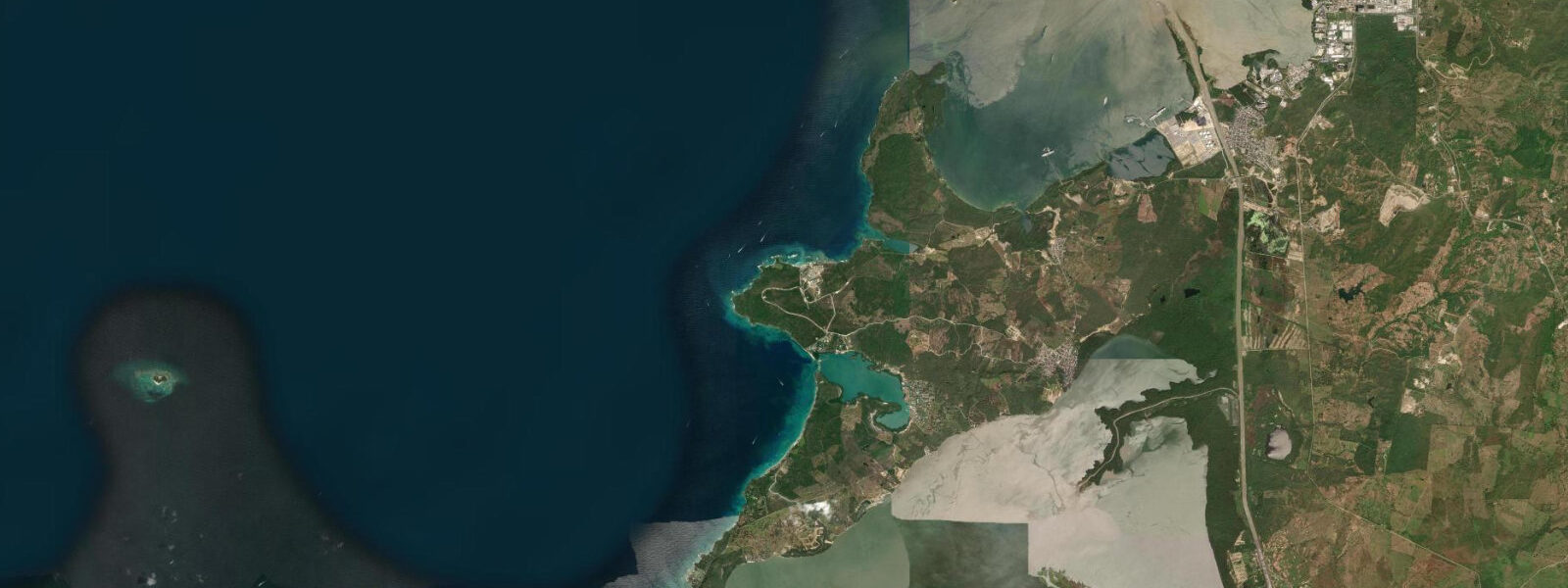 Satellite view of the coast near Barú Island, Bolívar