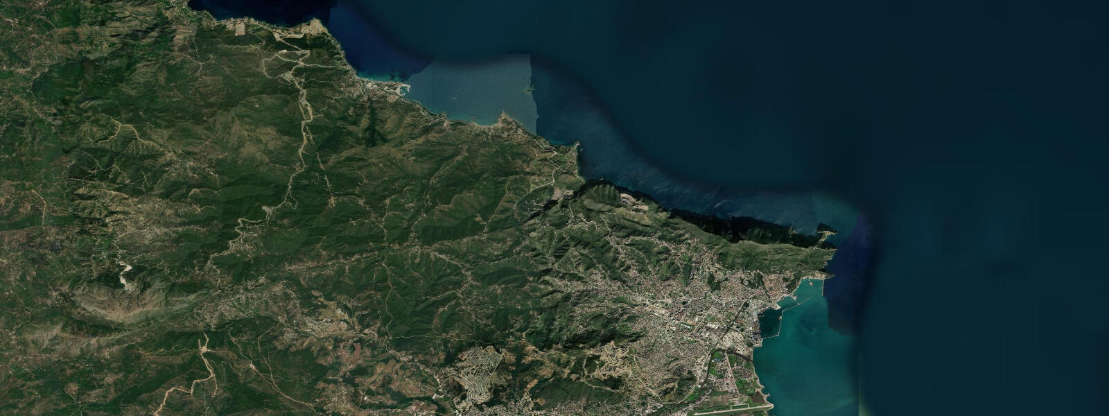 Satellite view of the coast near Béjaïa