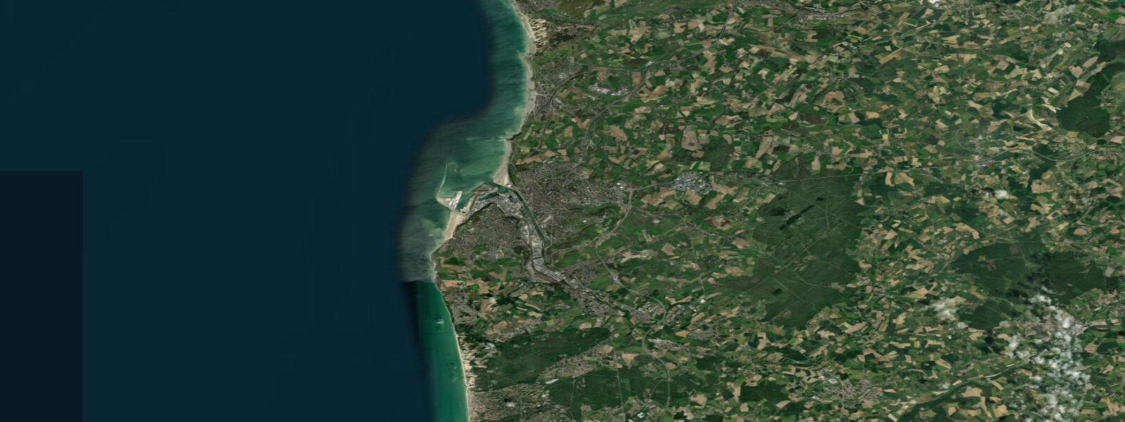 Satellite view of the coast near Boulogne-sur-Mer