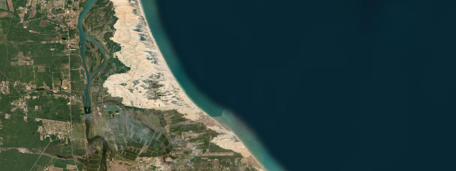 Satellite view of the coast near Canoa Quebrada, Ceará