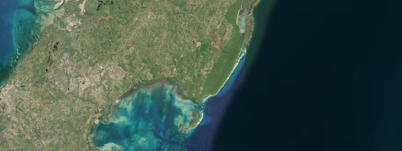 Satellite view of the coast near Chole Bay