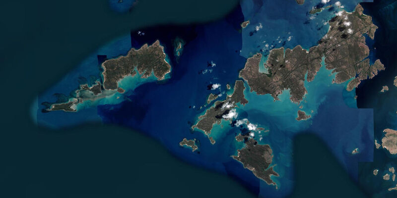 Satellite view of the coast near Degerando Island
