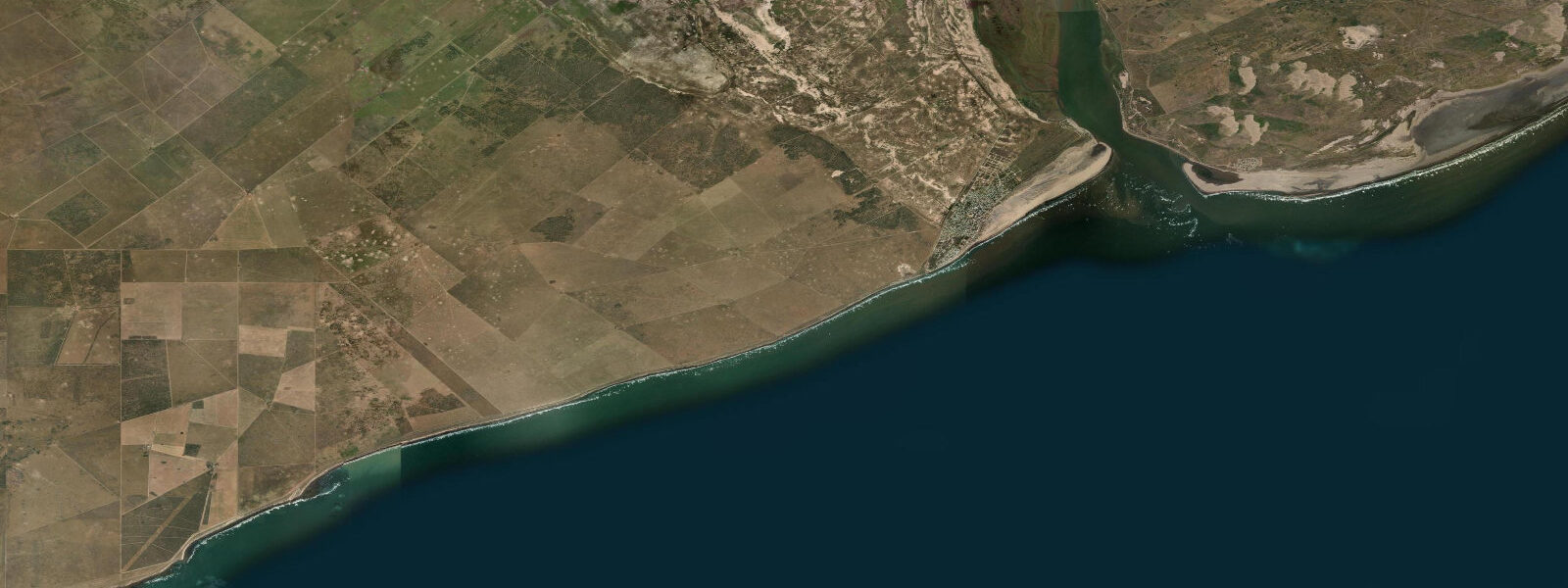 Satellite view of the coast near El Cóndor