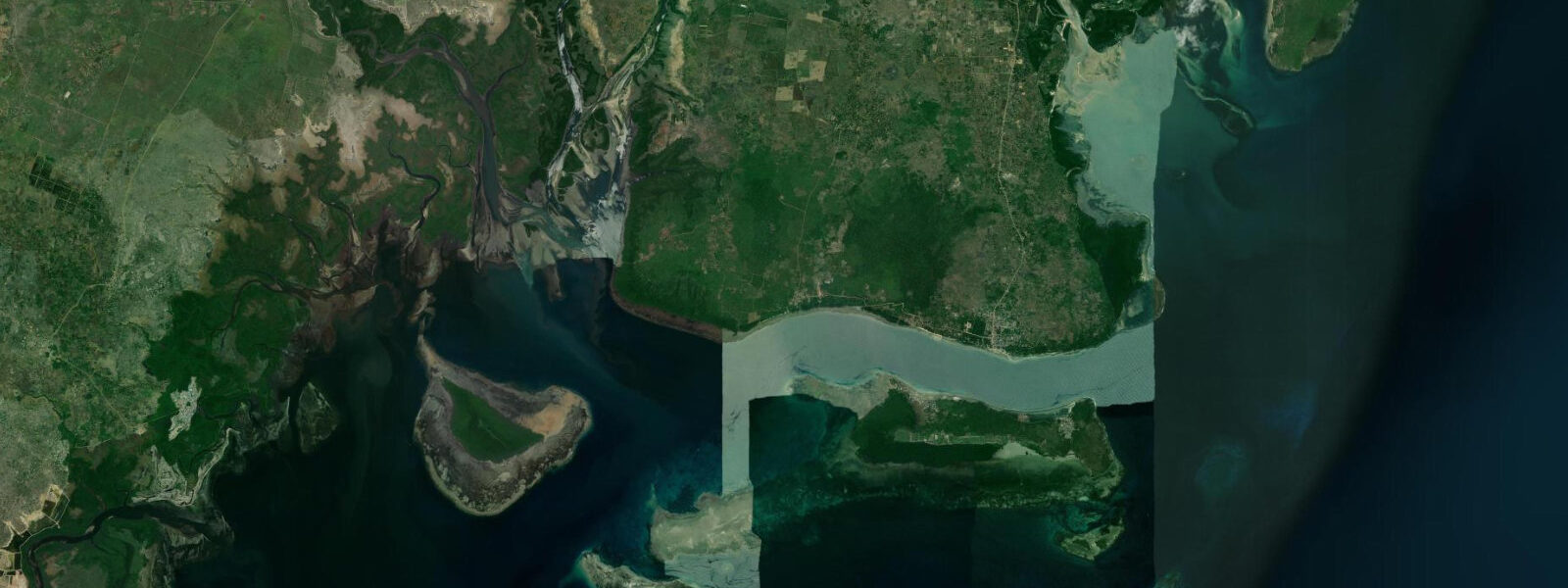 Satellite view of the coast near Funzi Island