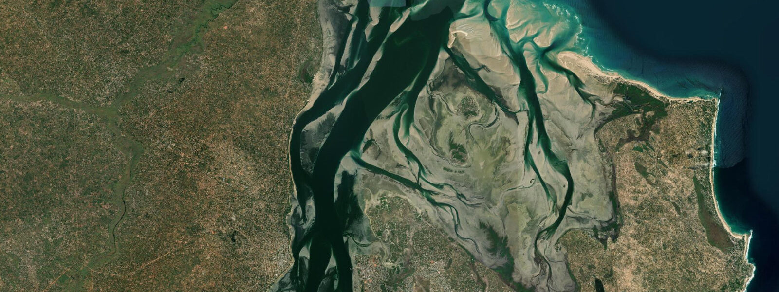 Satellite view of the coast near Inhambane