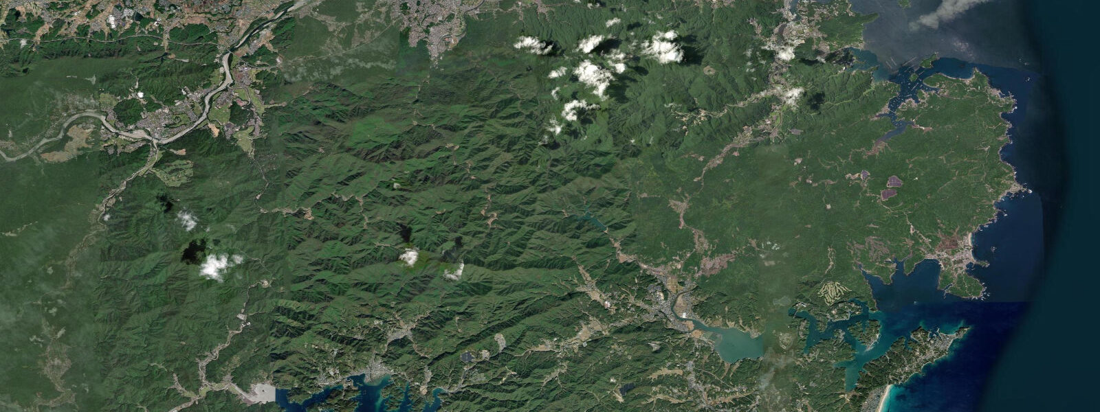 Satellite view of the coast near Ise