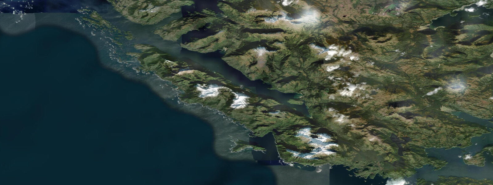 Satellite view of the coast near Klokachef Island