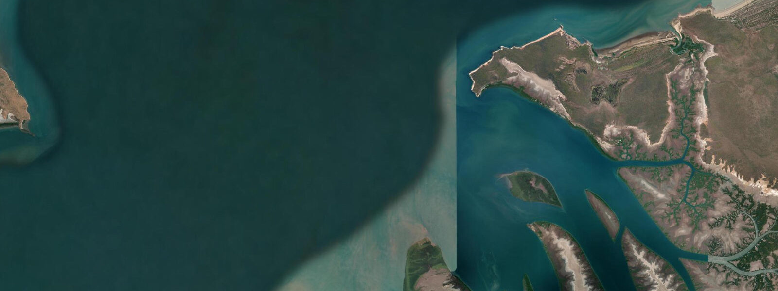 Satellite view of the coast near Lacrosse Island