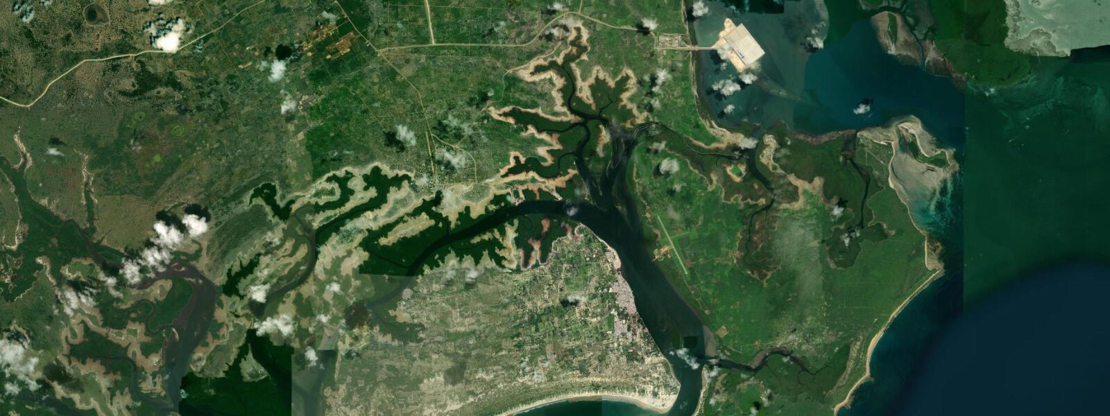 Satellite view of the coast near Lamu Town