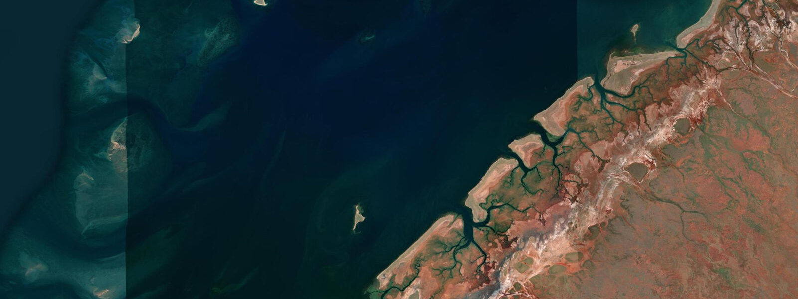 Satellite view of the coast near Large Islet
