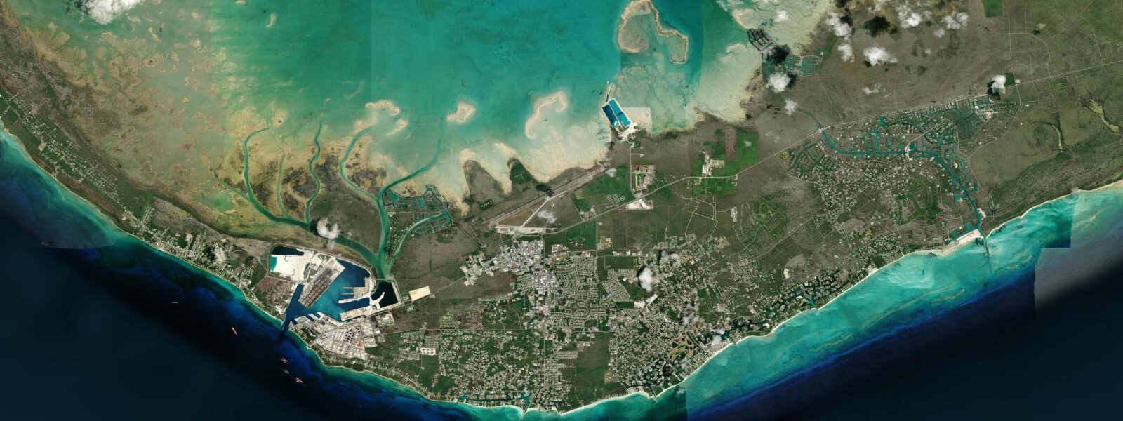 Satellite view of the coast near Lucaya, Grand Bahama
