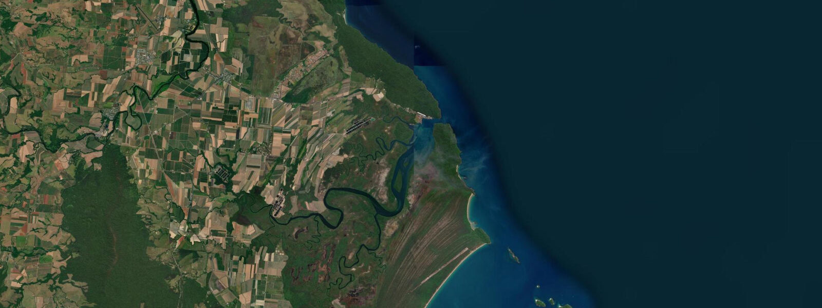 Satellite view of the coast near Mourilyan Harbour