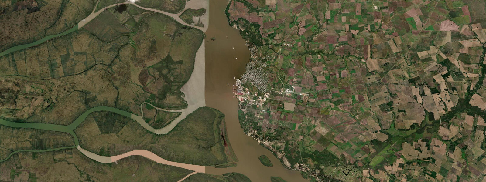 Satellite view of the coast near Nueva Palmira, Uruguay