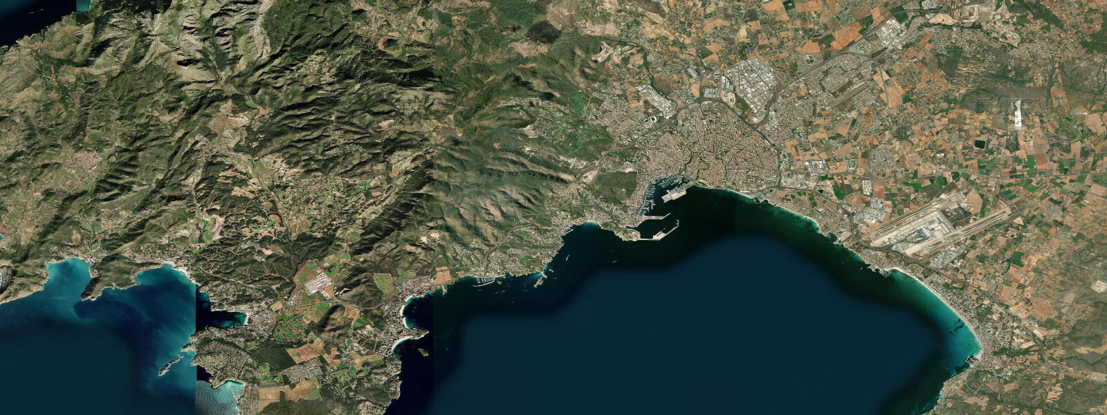 Satellite view of the coast near Palma de Mallorca