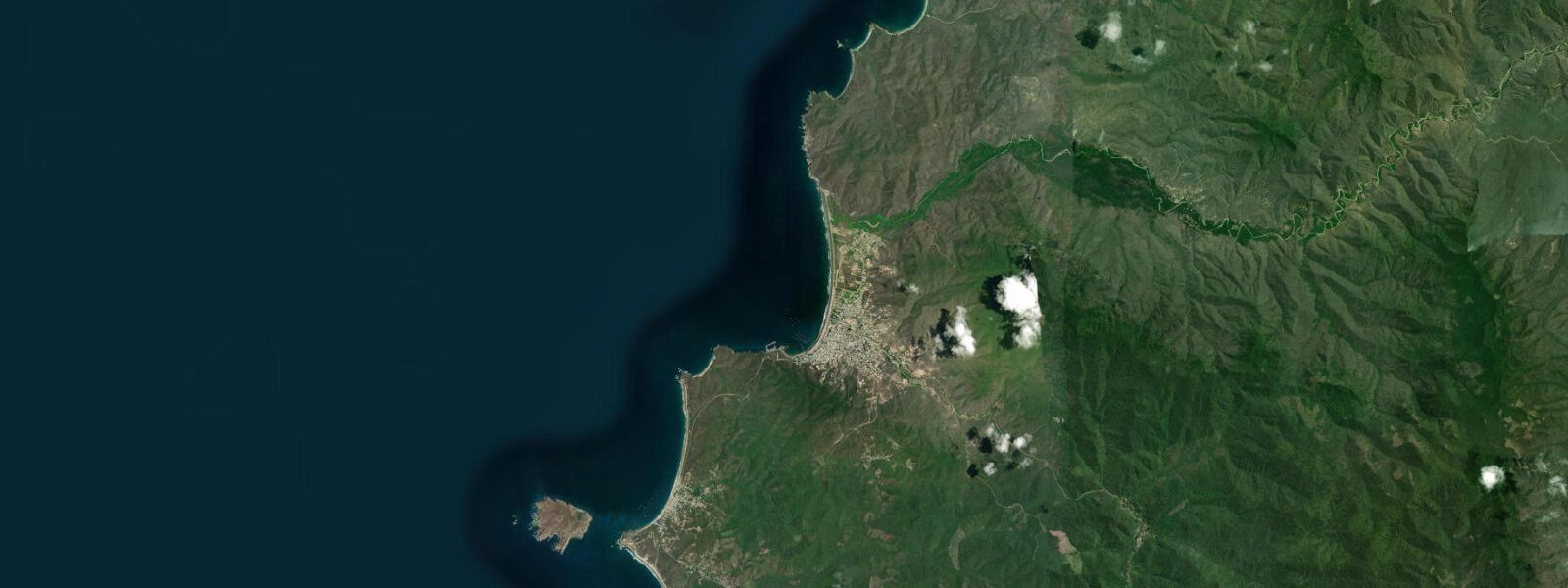 Satellite view of the coast near Puerto López