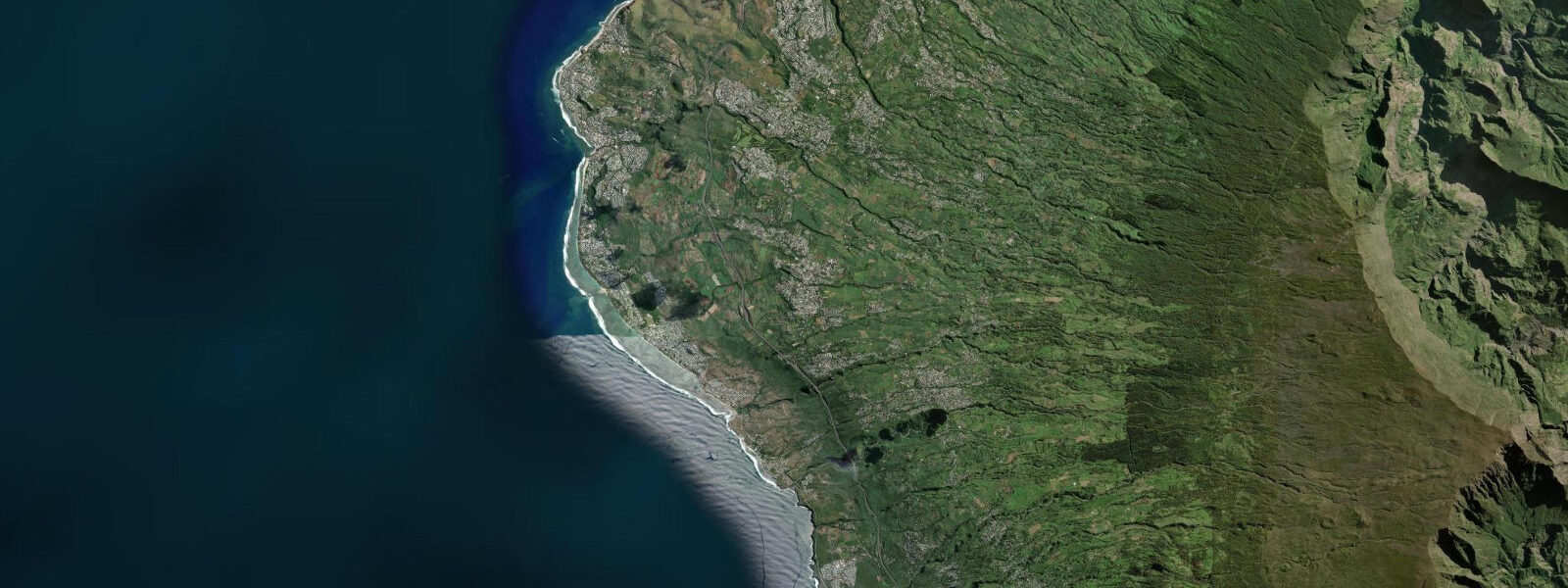 Satellite view of the coast near Saint-Gilles-les-Bains