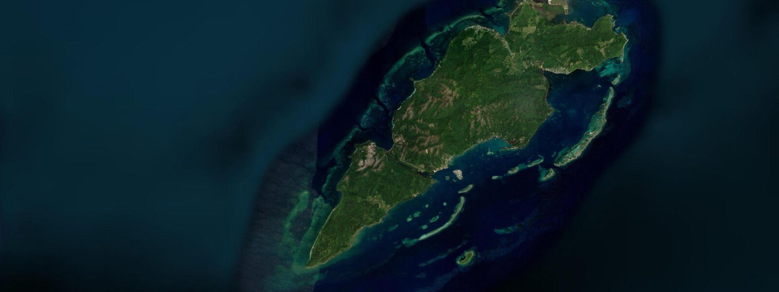 Satellite view of the coast near Savannah Bight, Guanaja