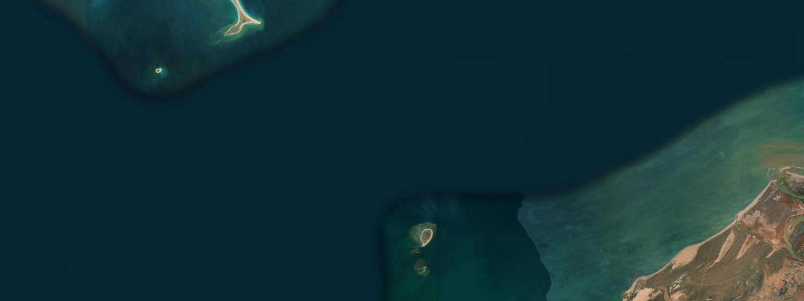 Satellite view of the coast near Serrurier Island