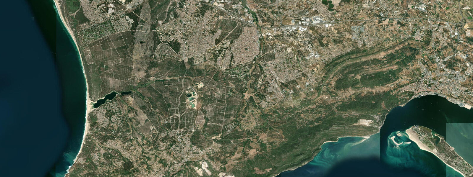 Satellite view of the coast near Sesimbra