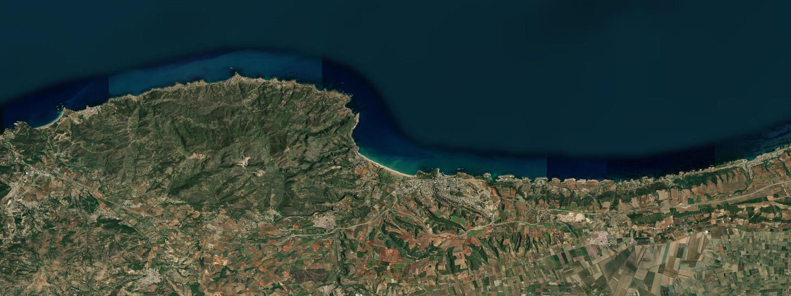 Satellite view of the coast near Tipaza