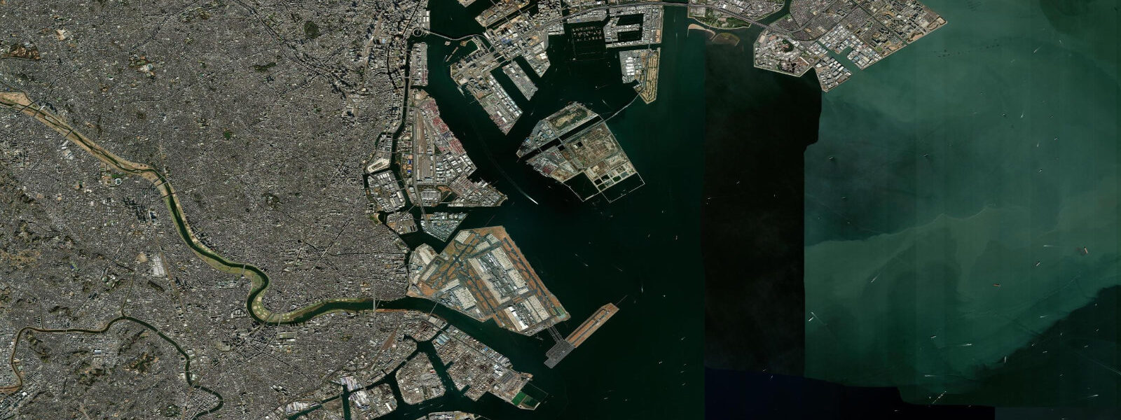 Satellite view of the coast near Tokyo Bay (Harumi)