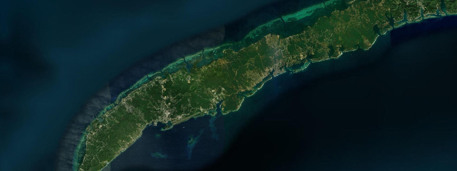 Satellite view of the coast near West Bay, Roatan