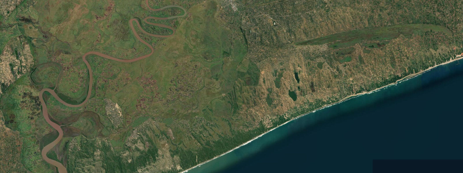 Satellite view of the coast near Xai-Xai Beach